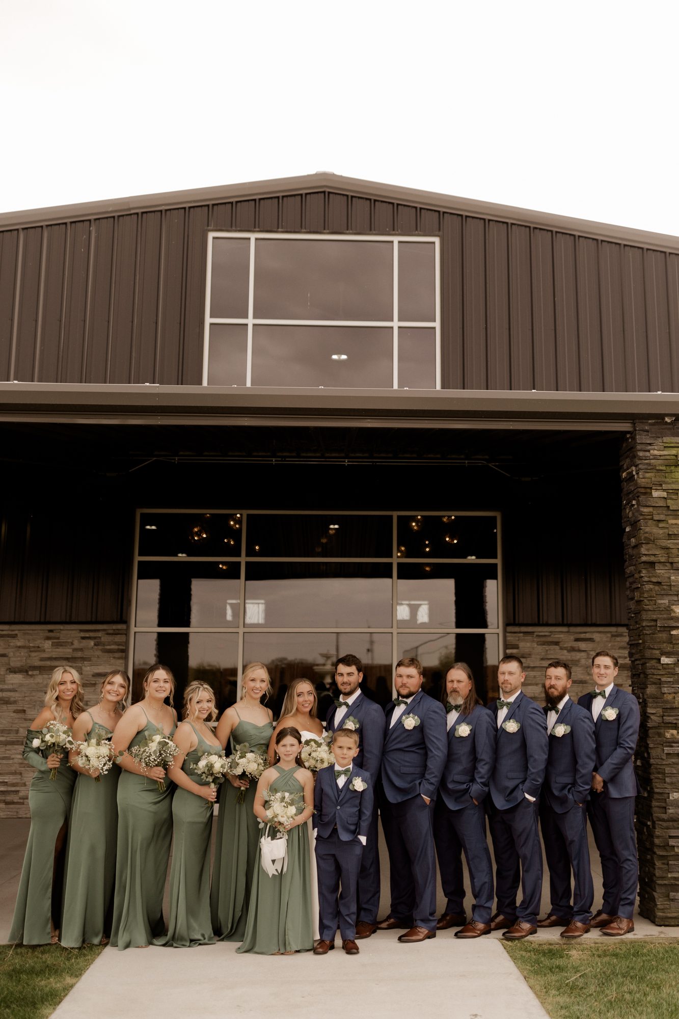 Wedding party on the front steps of Boulder Flatts